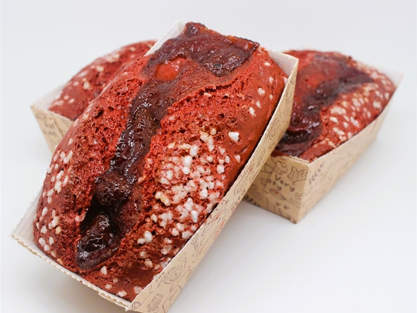 Red velvet aardbeiencake